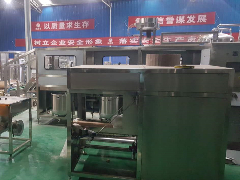 凈水設(shè)備濾芯為什么不保修？多久更換一次？